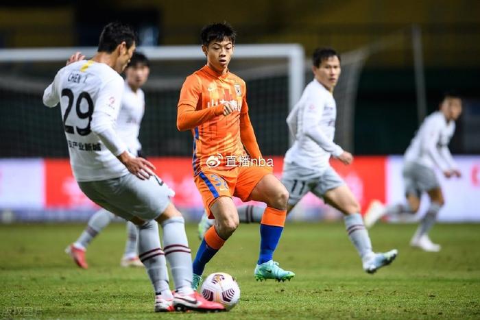 鲁能客场连败加剧，力保保级关键时刻陷入低谷的简单介绍