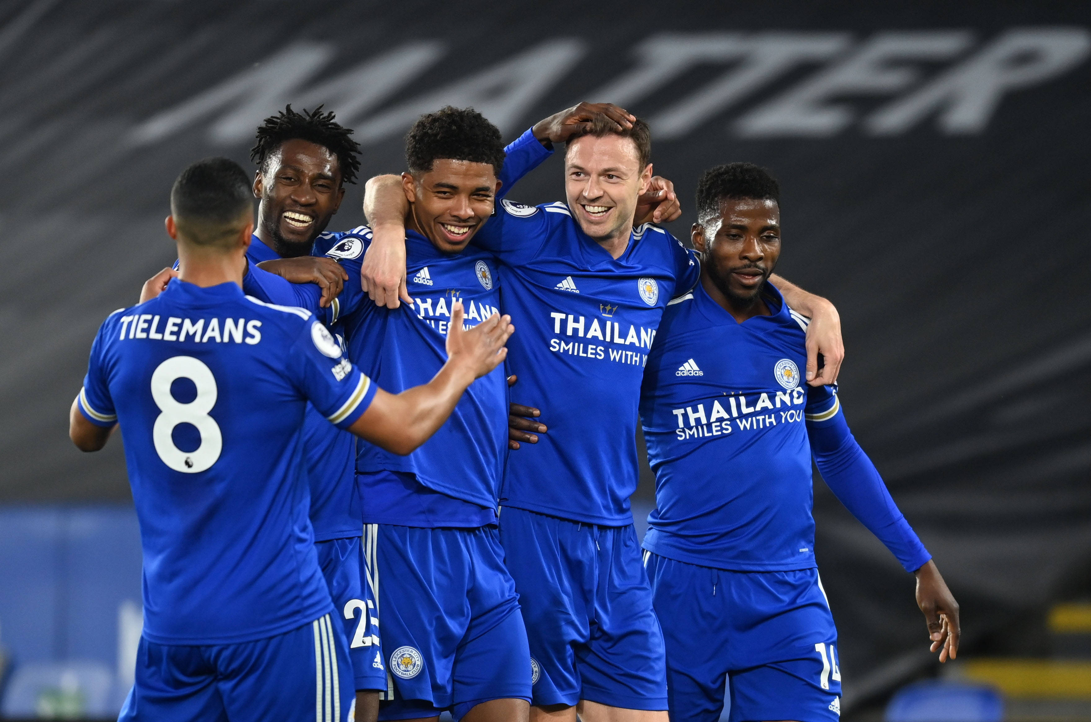 包含莱斯特城客场遭遇失利,未能延续胜利势头的词条 包含莱斯特城客场遭遇失利,未能延续胜利势头的词条