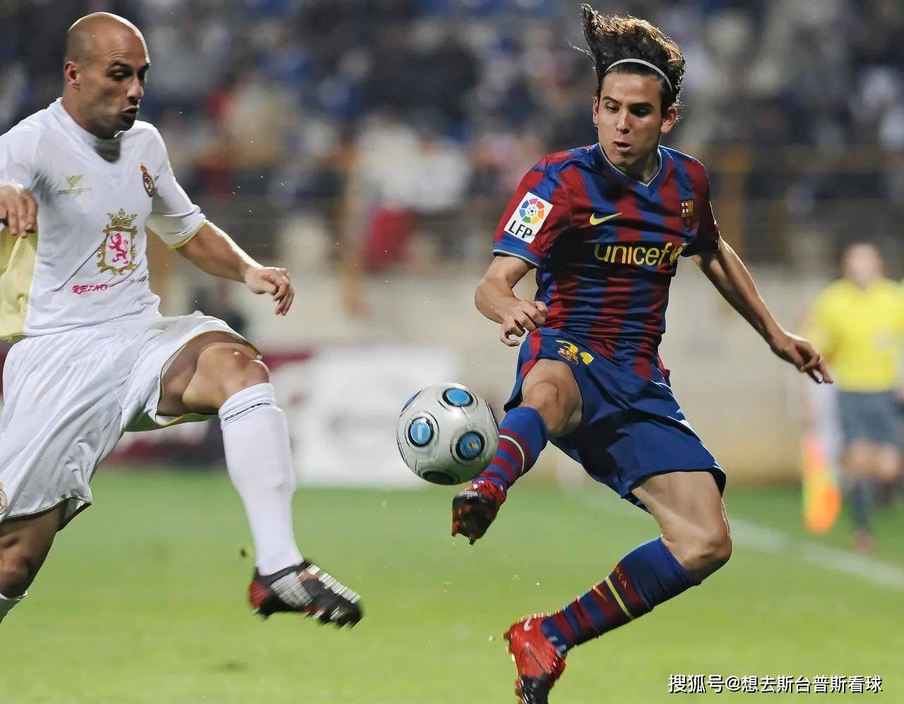 开云体育网页版登录入口-包含巴萨后防旧伤复发，球队防线再次陷入困境的词条