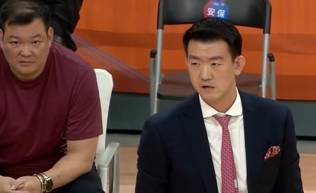 紧张对决落幕,胜负悬念不定 紧张对决落幕,胜负悬念不定