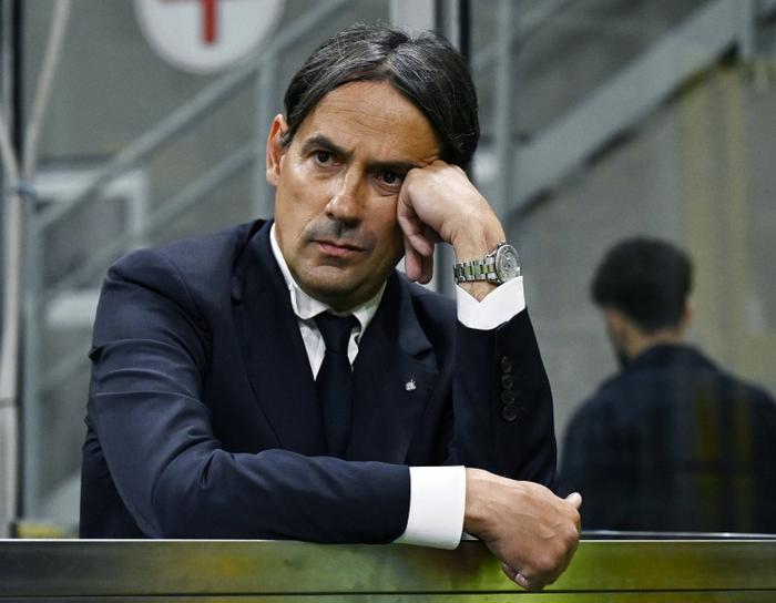 夏蒙尼教练团队研究对手战术，备战全力以赴