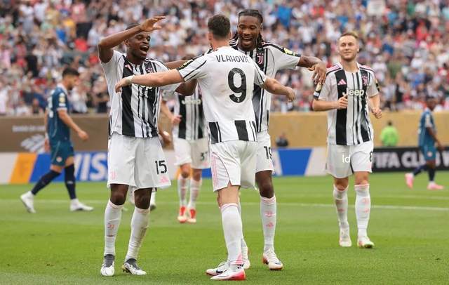 包含汉堡球员作租借加盟尤文图斯，或在球队崭露头角的词条