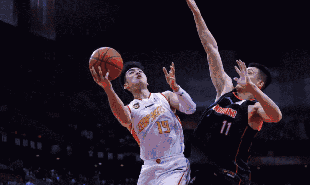 开云体育官网-关于内蒙古队在比赛中拼尽全力，力争上游的信息