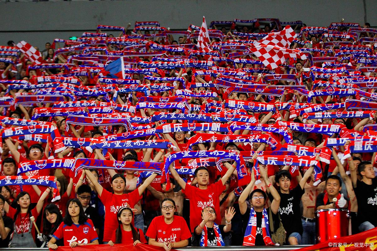 开云体育网页版入口-区域性足球比赛引发球迷狂热，欢呼声不断的简单介绍