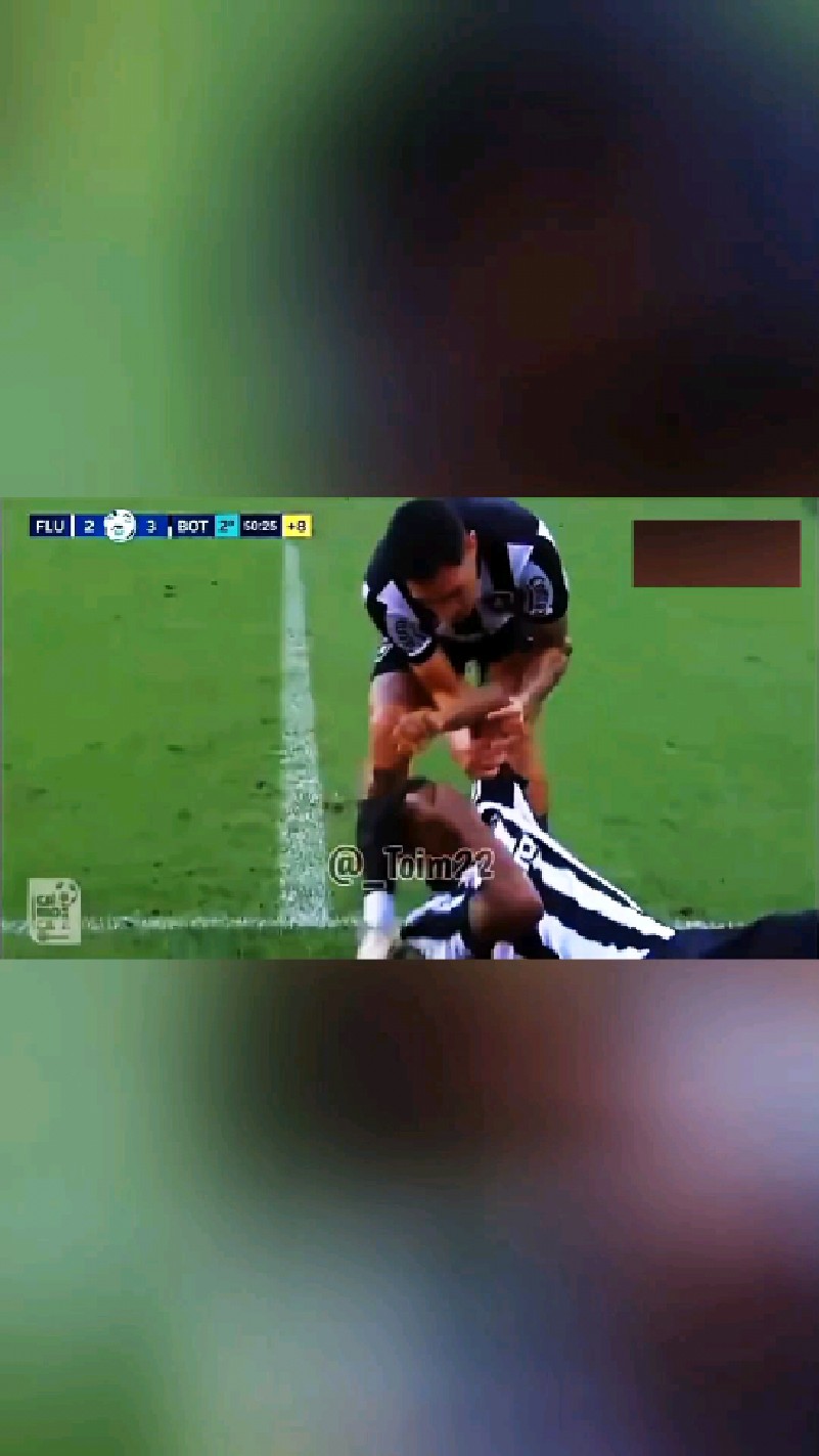 包含巴西球员在训练中受伤，或将缺席下一场比赛的词条