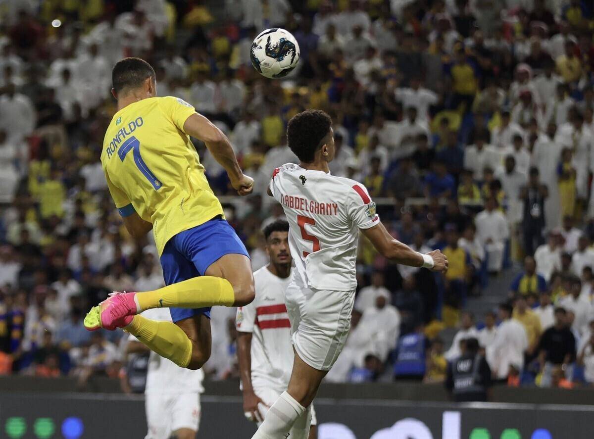 尚勒罗亚队在法国联赛中夺得胜利 尚勒罗亚队在法国联赛中夺得胜利