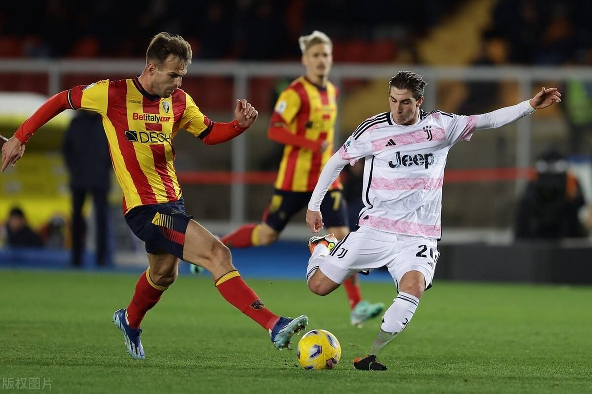 开云体育中国官网-尤文图斯阻击对手，球队信心百倍备战的简单介绍