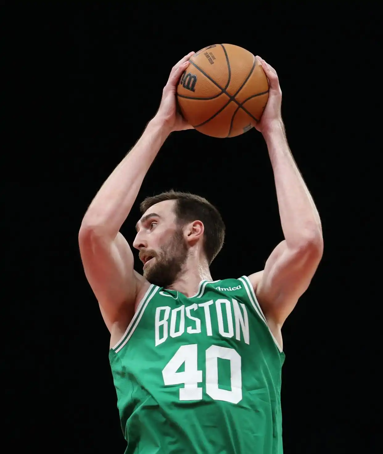 凯尔特人轻松胜马刺，实现绝杀的简单介绍