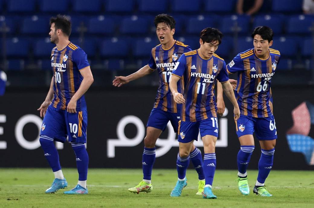逆袭之路：广州恒大主场比击败蔚山现代的简单介绍